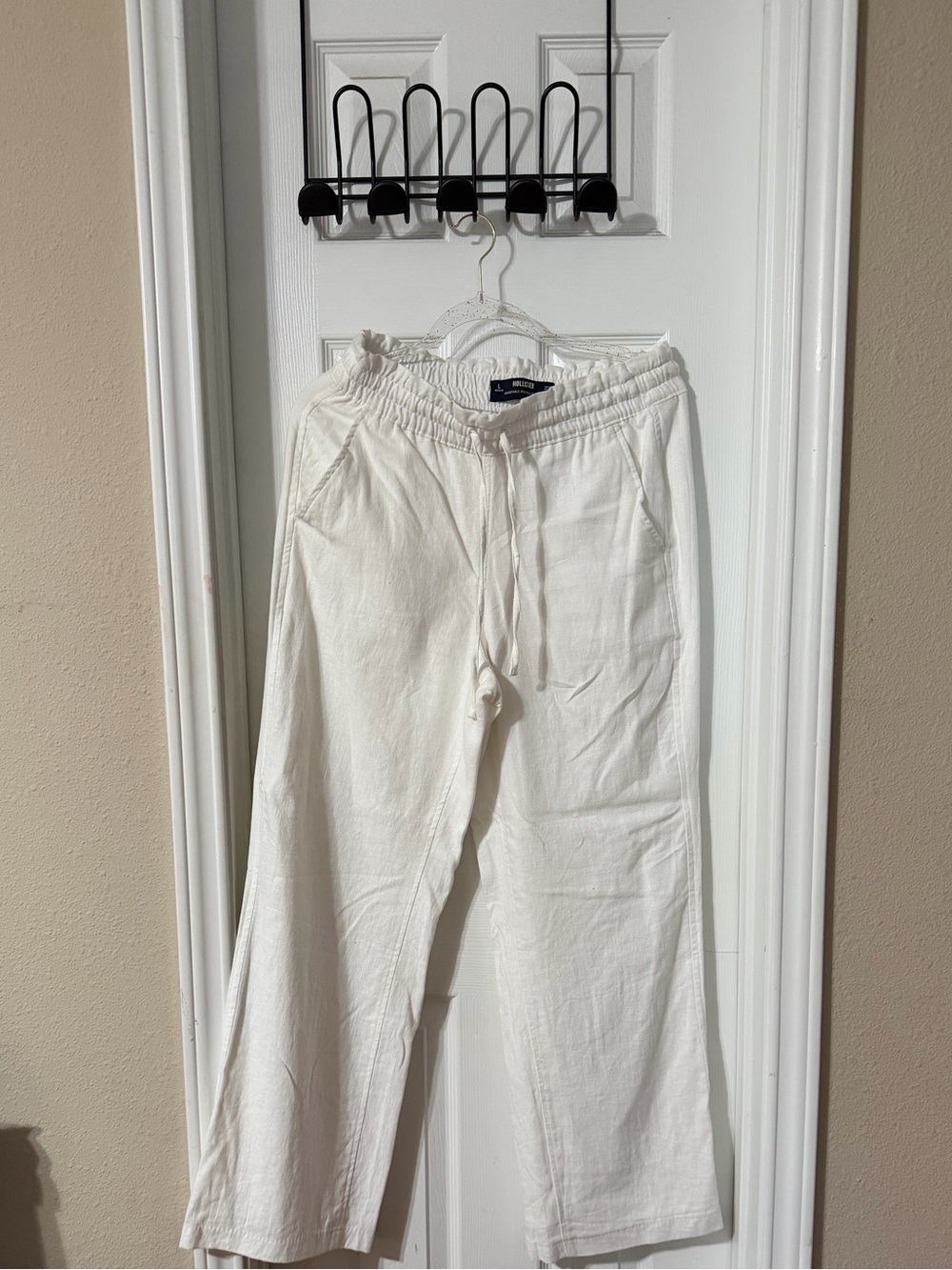 Hollister Woman’s Rise Pull Up Baggy Pants -Large